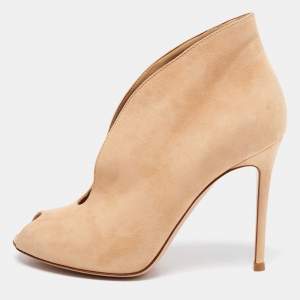 Pre Owned Gianvito Rossi Beige Suede Vamp Boots Size 38.5