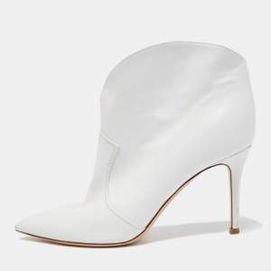 Pre Owned Gianvito Rossi White Leather V-neck Pointed Toe Booties Size 38.5