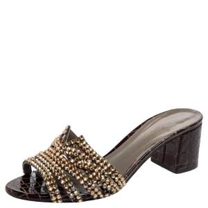 مملوكة مسبقًا Gina Loren Brown Croc Embossed Patent Leather Slide Sandals Size 38