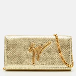 مملوكة مسبقًا Giuseppe Zanotti Logo Flap Gold Snakeskin Embossed Leather Chain Clutch