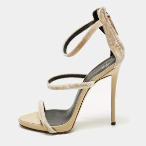Pre Owned Giuseppe Zanotti Harmony Size 36.5 Beige Patent Leather and Velvet Ankle Strap Sandals