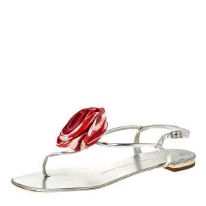 Pre Owned Giuseppe Zanotti Metallic Silver Leather Satin Rose Appliquè Flat Thong Sandals Size 37.5
