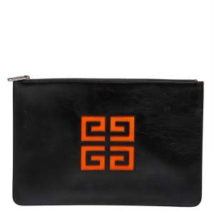 مملوكة مسبقًا Givenchy Black Leather Zip Clutch