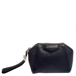 مملوكة مسبقًا Givenchy Navy Blue Leather Antigona Wristlet Clutch
