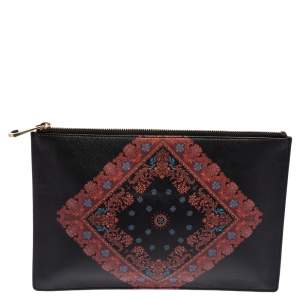 مملوكة مسبقًا Givenchy Black Printed Leather Flat Clutch