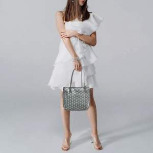 مملوكة مسبقًا Goyard Grey Goyardine Coated Canvas and Leather Mini Reversible Anjou Tote