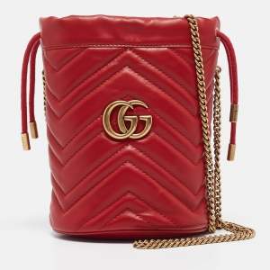 Pre Owned Gucci red Matelasse Leather Mini GG Marmont Bucket Bag