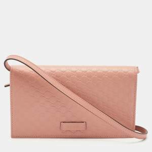 مملوكة مسبقًا Gucci Pink Microguccissima Leather Flap Wallet on Strap