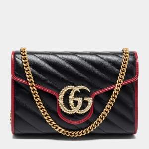 مملوكة مسبقًا Gucci Black/Red Diagonal Quilt Leather GG Marmont Torchon Wallet on Chain