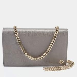 مملوكة مسبقًا Gucci Grey Leather Interlocking G Flap Wallet on Chain