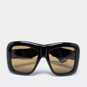 Pre Owned Gucci Black GG0498S Oversized Sunglasses 