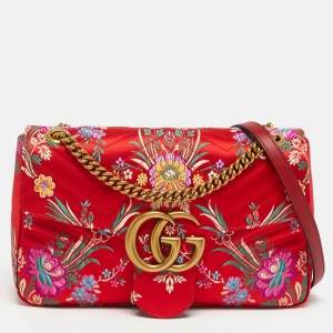 مملوكة مسبقًا Gucci Embroidered GG Marmont Medium Red Matelassé Satin Shoulder Bag
