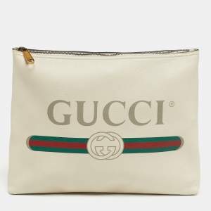 مملوكة مسبقًا Gucci Logo Print Off White Leather Zip Pouch