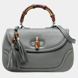 مملوكة مسبقًا Gucci Large Pebbled Calfskin New Bamboo Top Handle Bag