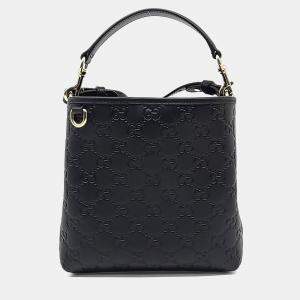 مملوكة مسبقًا Gucci Black Leather Gg Emblem Small Bucket Bag