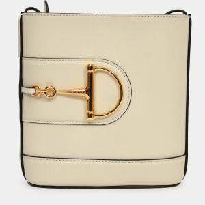 مملوكة مسبقًا Gucci White Leather Horsebit 73 Small Bucket Crossbody Bag