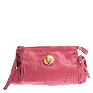 مملوكة مسبقًا Gucci Pink Leather Large Hysteria Clutch