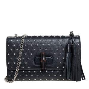 مملوكة مسبقًا Gucci Black Studded Leather Miss Bamboo Shoulder Bag