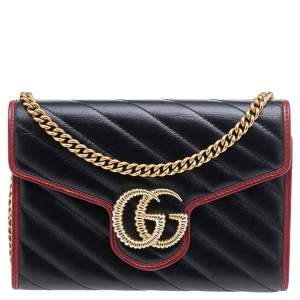 مملوكة مسبقًا محفظة بسلسلة غوتشي جي جي مارمونت تورشون جلد أحمر/أسود 