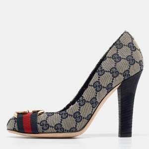 Pre Owned Gucci Grey/Blue GG Canvas Interlocking Logo Round Toe Pumps Size 36