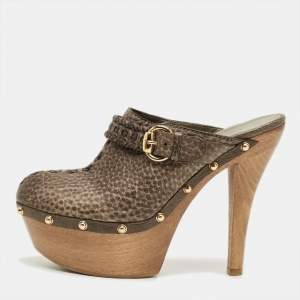Pre Owned Gucci Olive Green Leather Janis Studded Clogs Size 38