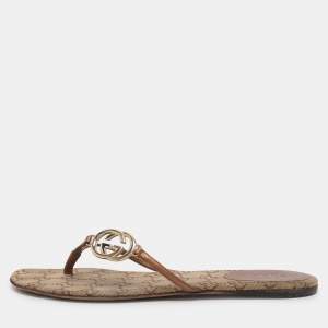 Pre Owned Gucci Brown Leather Interlocking GG Flat Thong Sandals Size 37.5