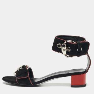مملوكة مسبقًا Gucci Size 35.5 Black Leather and Suede Ankle Strap Sandals