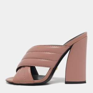 مملوكة مسبقًا Gucci Webby Size 35 Pink Quilted Leather Slide Sandals