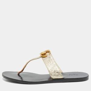 مملوكة مسبقًا Gucci GG Marmont Size 37 Gold Leather Flat Sandals