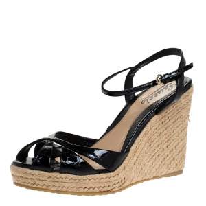 مملوكة مسبقًا صندل غوتشي نعل سميك كعب روكي إسبادريل سيور جلد لامع غوتشيسما أسود مقاس 38 