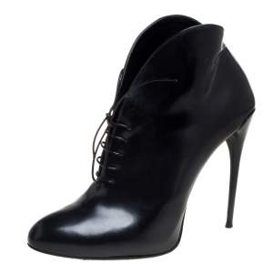 مملوكة مسبقًا  Gucci Black Curved Leather Kim Lace Up Ankle Boots Size 39.5