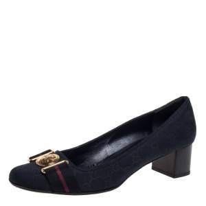 مملوكة مسبقًا Gucci Black GG Canvas Web Buckle Pumps Size 39.5