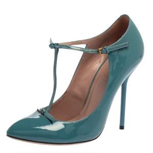 مملوكة مسبقًا Gucci Blue Patent Leather T Strap Pumps Size 37