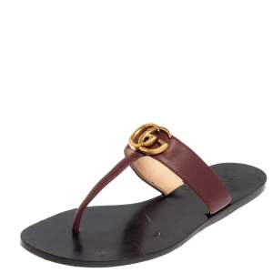 مملوكة مسبقًا Gucci Burgundy Leather GG Marmont Thong Sandals Size 39