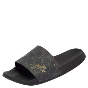 مملوكة مسبقًا Gucci Black GG Supreme Tiger Flat Slides Size 38.5