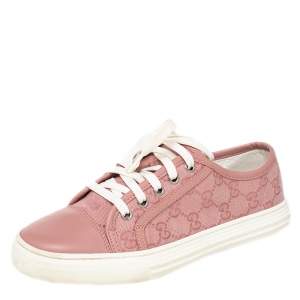 مملوكة مسبقًا Gucci Pink GG Canvas And Leather Low Top Sneakers Size 36.5