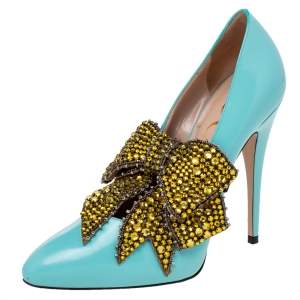 مملوكة مسبقًا Gucci Aqua Blue Leather Elaisa Removable Crystal Bow Strap Pumps Size 38