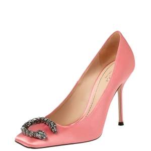 مملوكة مسبقًا Gucci Pink Satin Dionysus Buckle Square Toe Pumps Size 37.5