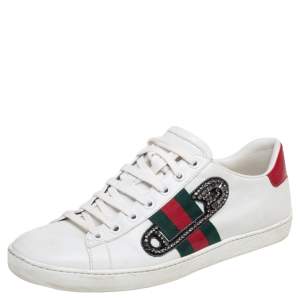 مملوكة مسبقًا Gucci White Leather Ace Safety Pin Embellished Low Top Sneakers Size 38.5