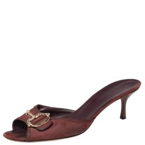 مملوكة مسبقًا Gucci Maroon Nubuck Leather Horsebit Slide Sandals Size 40