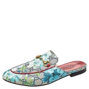 مملوكة مسبقًا Gucci Blue/Grey GG Canvas Blooms Print Princetown Mules Size 38