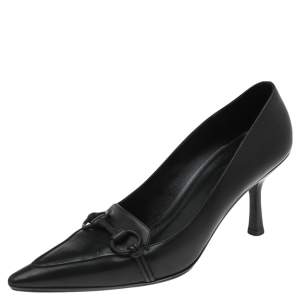 مملوكة مسبقًا حذاء كعب عالي غوتشي مقدمة مدببة هورسبيت جلد أسود مقاس 38.5 