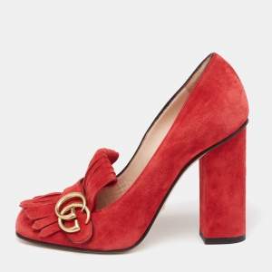 مملوكة مسبقًا حذاء كعب عالي غوتشي مارمونت جي جي سويدي أحمر بشراشيب كعب سميك مقاس 39