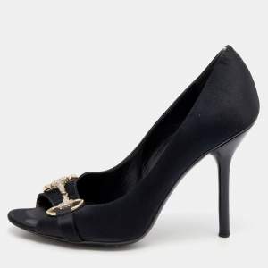 مملوكة مسبقًا Gucci Black Satin Hollywood Horsebit Peep Toe Pumps Size 37
