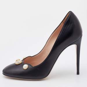 Pre Owned Gucci Black Leather Pearl Embellished Pumps Size 38