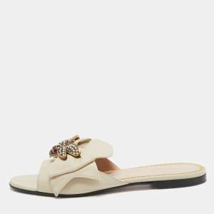 مملوكة مسبقًا Gucci Cream Leather Crystal Embellished Queen Margaret Bee Flat Slides Size 37.5