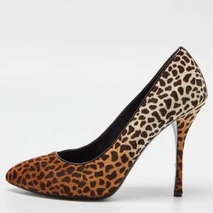 مملوكة مسبقًا Gucci Brown Leopard Print Calfhair and Patent Leather Pointed Toe Pumps Size 40