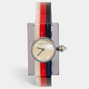 مملوكة مسبقًا ساعة يد نسائية غوتشي ويب 143.5 ميناء صدف اسيتات ستانلس ستيل 24 مم