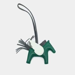 مملوكة مسبقًا 