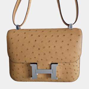 مملوكة مسبقًا Hermes 24 Constance Tabac Camel Ostrich Leather Bag